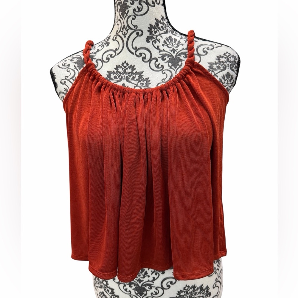 Express Top - Picture 2 of 7